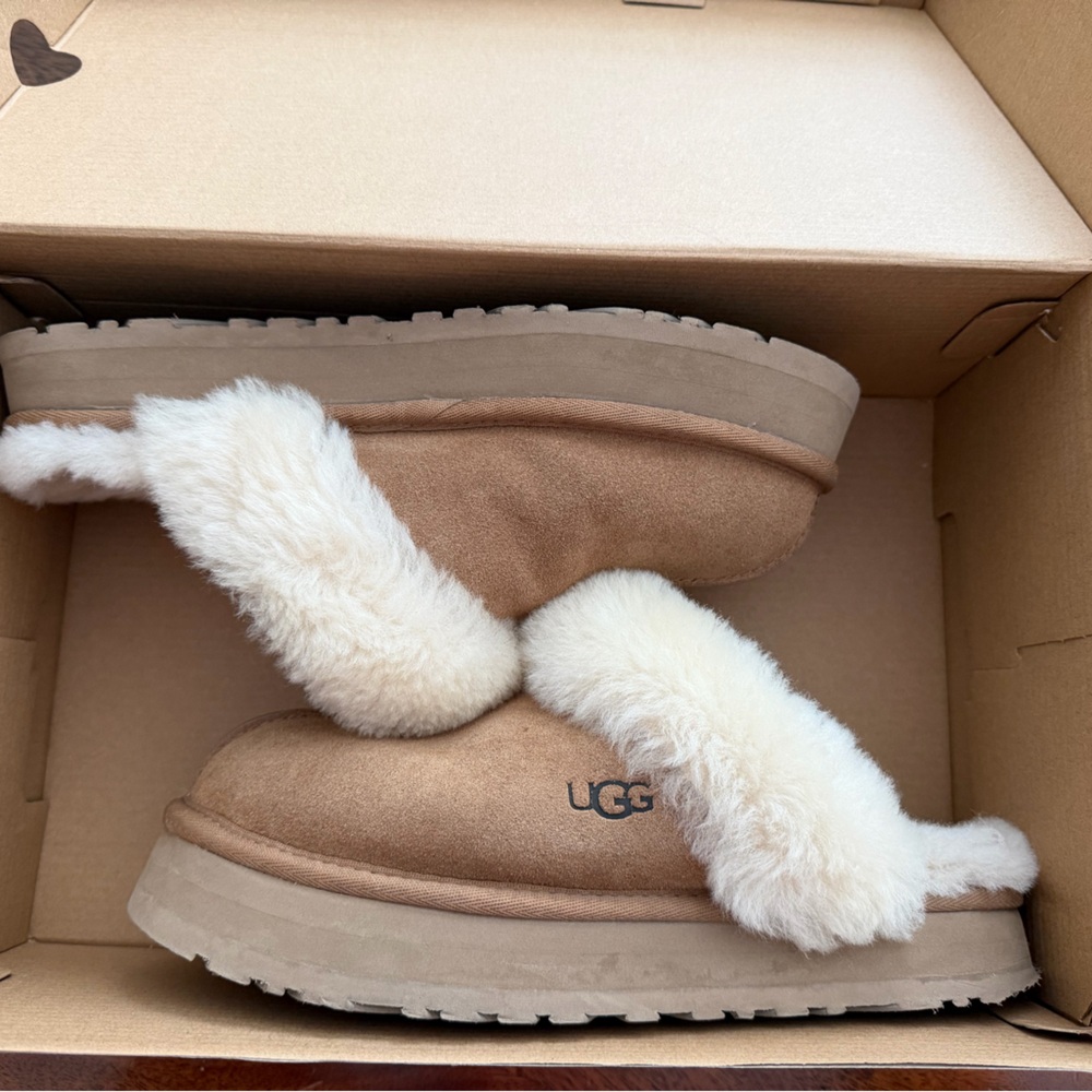 UGG Chestnut Disquette Slippers - Picture 2 of 8
